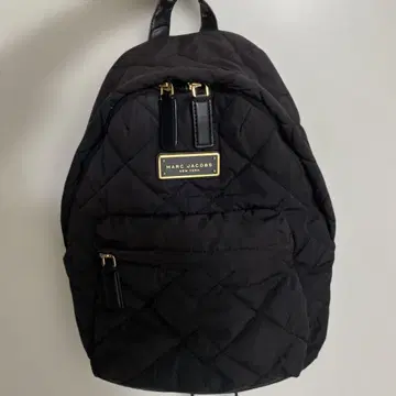 MARC JACOBS 블랙 백팩 퀼팅