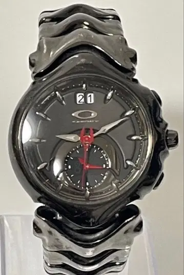 [레어] Oakley 블랙 손목시계 쿼츠 y2k 저지2