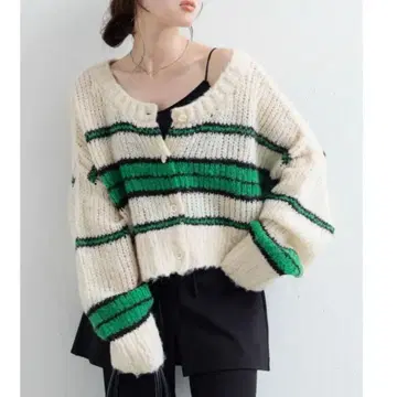 새상품 Kastane 카스타네 보더 모헤어라이크 니트