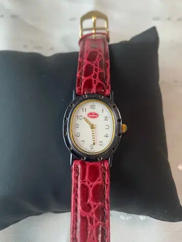 새상품급 레어 BUGATTI 부가티 우먼 인 스틸 워치