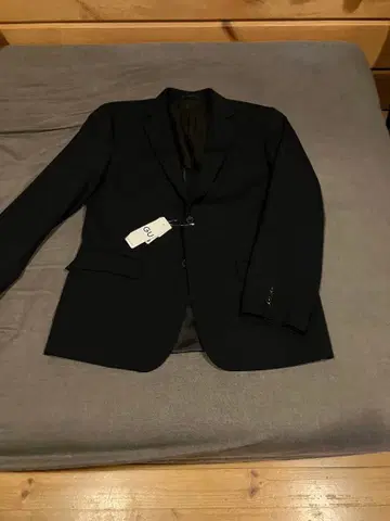 미사용 새상품 GU 방주름 남성용 테일러드 자켓 블랙 XL 다크 네이비