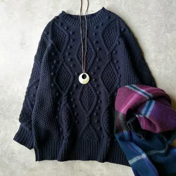 이치 ICHI 울 케이블 니트 꽈배기 무늬 크루넥 폼폼