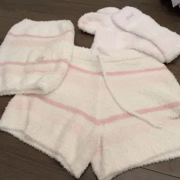 푹신푹신 룸웨어 세트 화이트 핑크