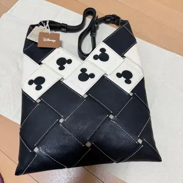 겐텐 서스티나블 컷워크 미키마우스 숄더백