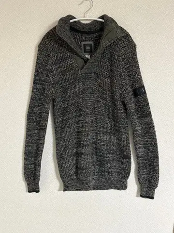 새상품급 G-STAR RAW 하프 지퍼 하이넥 니트 S