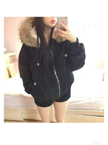 amood 퍼 탈부착 가능 블랙 다운 자켓