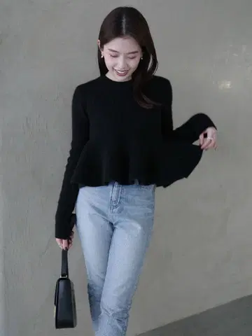 anuans 페플럼 숏 니트탑 블랙