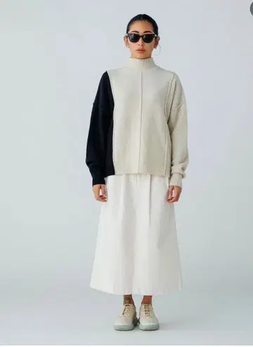 M53 긴팔 스웨터