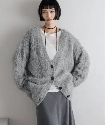 LOWRYS FARM 샤기 롱 V 가디건 그레이