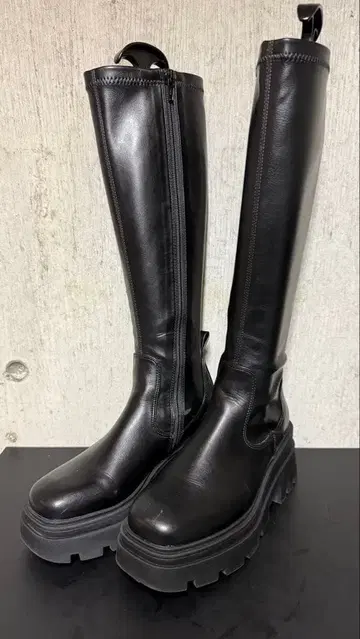 R&E NEO 트랙 밑창 스트레치 롱 부츠