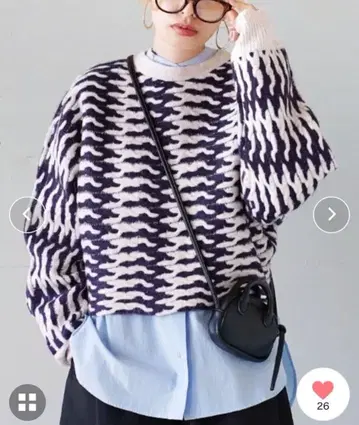 새상품급 FURRY 퍼리 개성파 디자인 웨이브 무늬 숏 니트