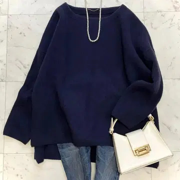 새상품급 두지엠 클라세 압축 울 캐시미어 믹스 니트 보트넥 네이비