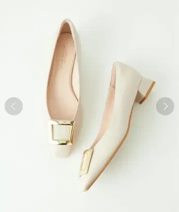 새상품 green label relaxing 스퀘어 버클 펌프스 3cm