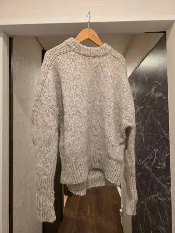 알파카 혼방 그레이 긴팔 니트 스웨터