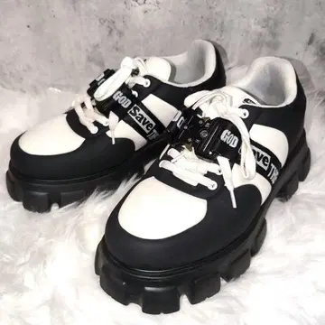 backstage pass 화이트 블랙 통굽 스니커즈 27cm