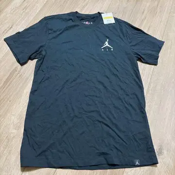 Jordan 블랙 T셔츠 S사이즈