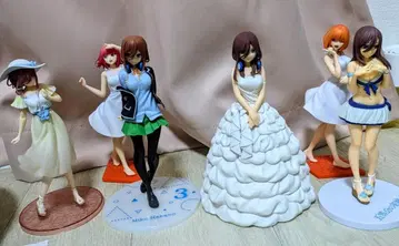 나카노 미쿠 피규어 4체 세트, 나카노 니노 1체, 나카노 요츠바 1체