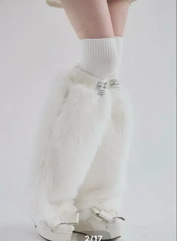 lilLilly 인조 모피 레그 커버 화이트 레그 워머 완판템