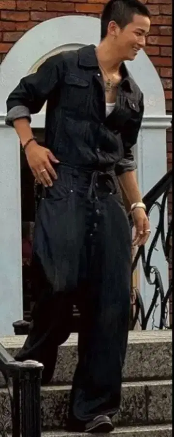 이안 군 착용 rayon denim all in one