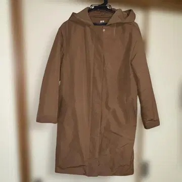 유니클로 하이브리드 다운 코쿤 코트 브라운 S 사이즈