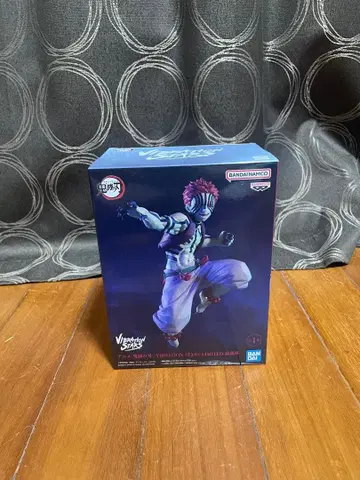 반다이 아카자 피규어