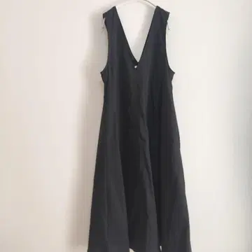 coen 코엔 택 포함 미사용 새상품 폴리트윌 V점프스커트