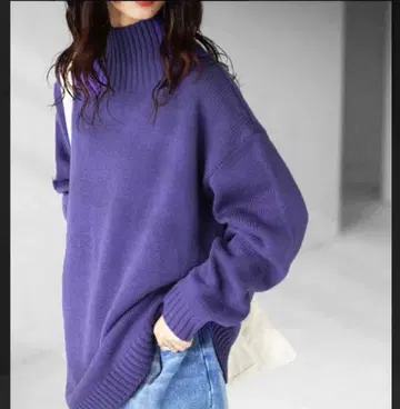 심플 하이넥 니트 스웨터