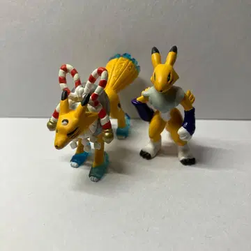 디지몬 피규어 레나몬 큐비몬