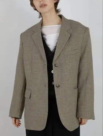 베이지 테일러드 자켓 스탠드 카라