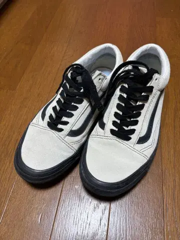 Vans 화이트/블랙 스니커즈