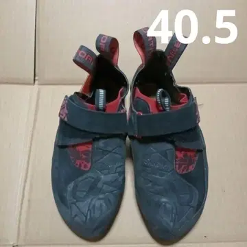 새상품급 스콰마 블랙/빨간색 40.5 usM8 스포르티바
