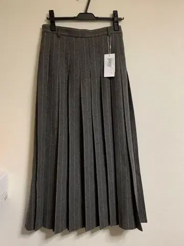 미사용 j.s.LESAGE 클래식 스트라이프 플리츠 스커트 그레이 36