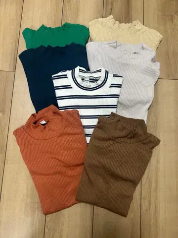 UNIQLO 리브 하이넥 T S 사이즈 7종