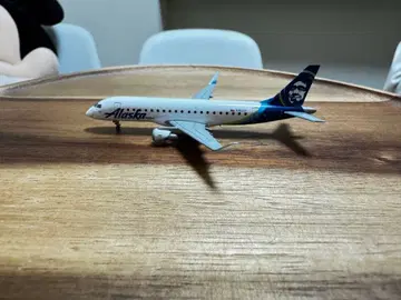 알래스카 항공 엠브라에르 E175 1/400