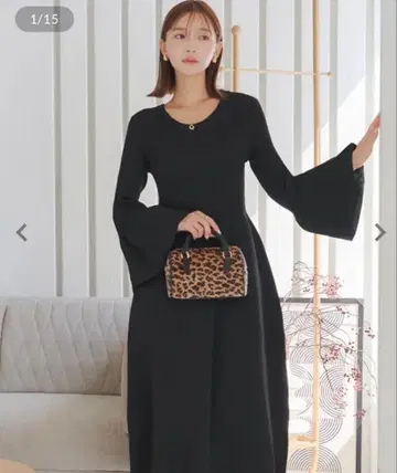 고베 레터스 플레어 슬리브 니트 원피스 프리 사이즈 블랙