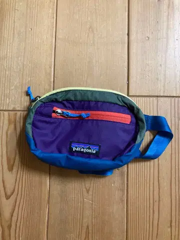 patagonia 바디백 다색 디자인
