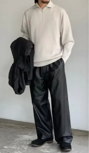 그라프 페이퍼 High Density High Neck Zip Knit