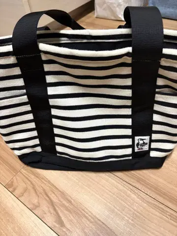 스트라이프 패턴 숄더백