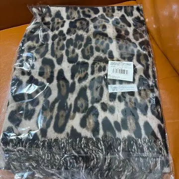 레오파드 무늬 스톨 머플러