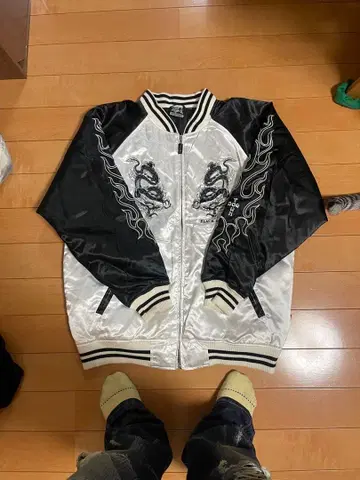 DOG TOWN 스카잔 드래곤 자수