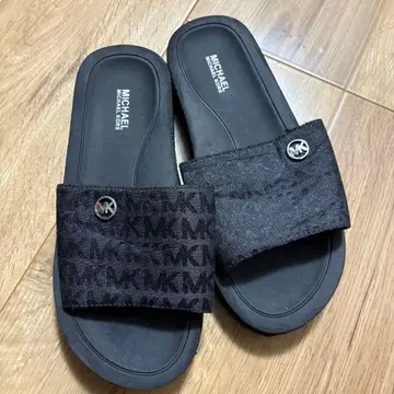 MICHAEL KORS 블랙 샌들 3.5 USA