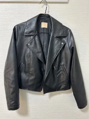 RESEXXY 블랙 가죽 라이더 자켓