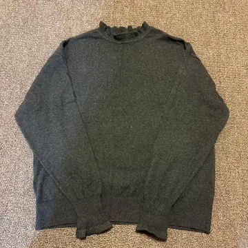 NOVELLES DU PARADIS 프릴 하이넥 니트