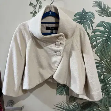 Ambient 아이보리 숏 자켓