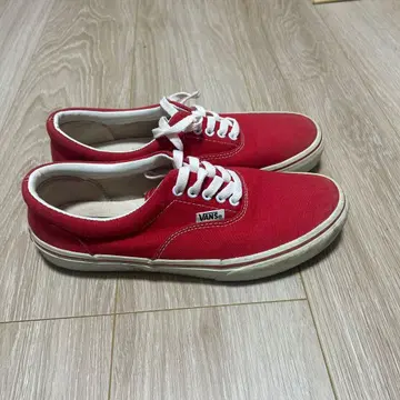 VANS 레드 스니커즈