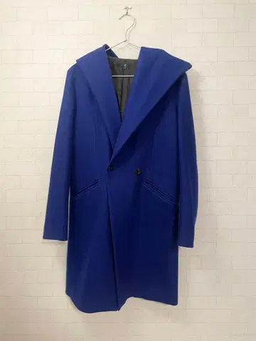 후드 부착 파랑 롱 체스터 코트