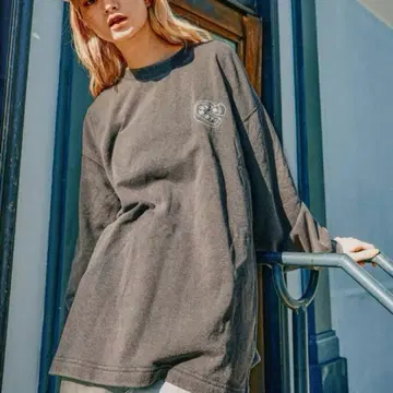 니코앤드 MODE NORM CORE 미니 쭈리 그래픽 롱 T셔츠