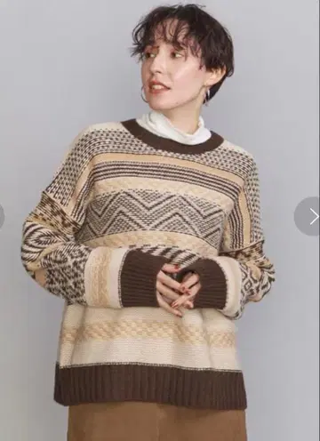 뷰티 앤 유스 자카드 니트