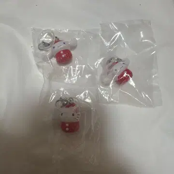 산리오 딸기 메지루시 액세서리 가챠가챠