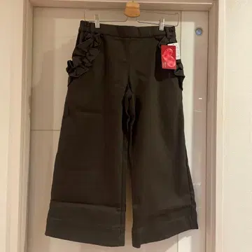 &LOVE 프릴 포켓의 따뜻한 본딩 와이드 팬츠 카키 M